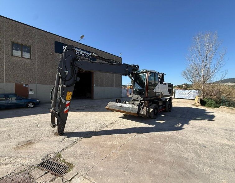 VOLVO  EW220E ***RAISING CAB***